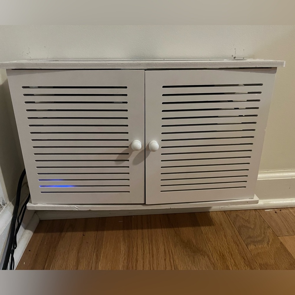 Wall-mounted storage